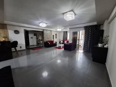 4 Bedroom Flat for Sale in Nasr City, Cairo - شقة للبيع فى مدينة نصر مدينة الواحة امام حديقة 4 Bedroom Flat for Sale in Nasr City, Cairo - شقة للبيع فى مدينة نصر مدينة الواحة امام حديقة