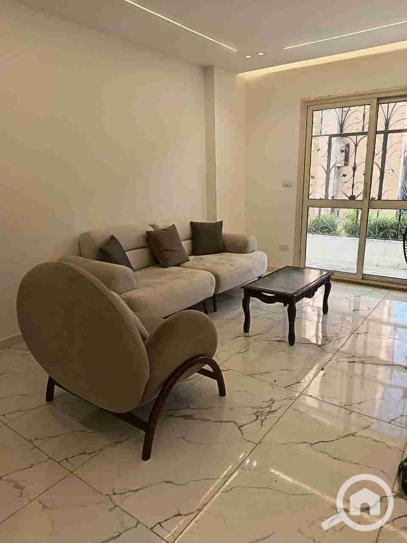Furnished apartment for rent, air-conditioned in Sheikh Zayed - Więcej