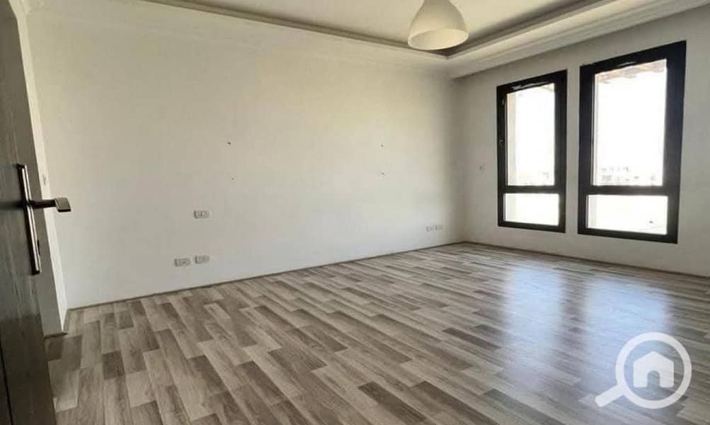A ready-to-move-in apartment next to Beverly Hills in Zayed from Sodic - Mynd 2