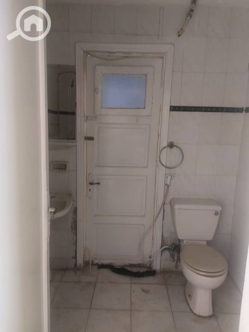 Apartment for rent – Nasr City, Tawfik Buildings – overlooking Khidr Al-Tuni Street and near the Al-Astad Metro Station. - Ansicht 5