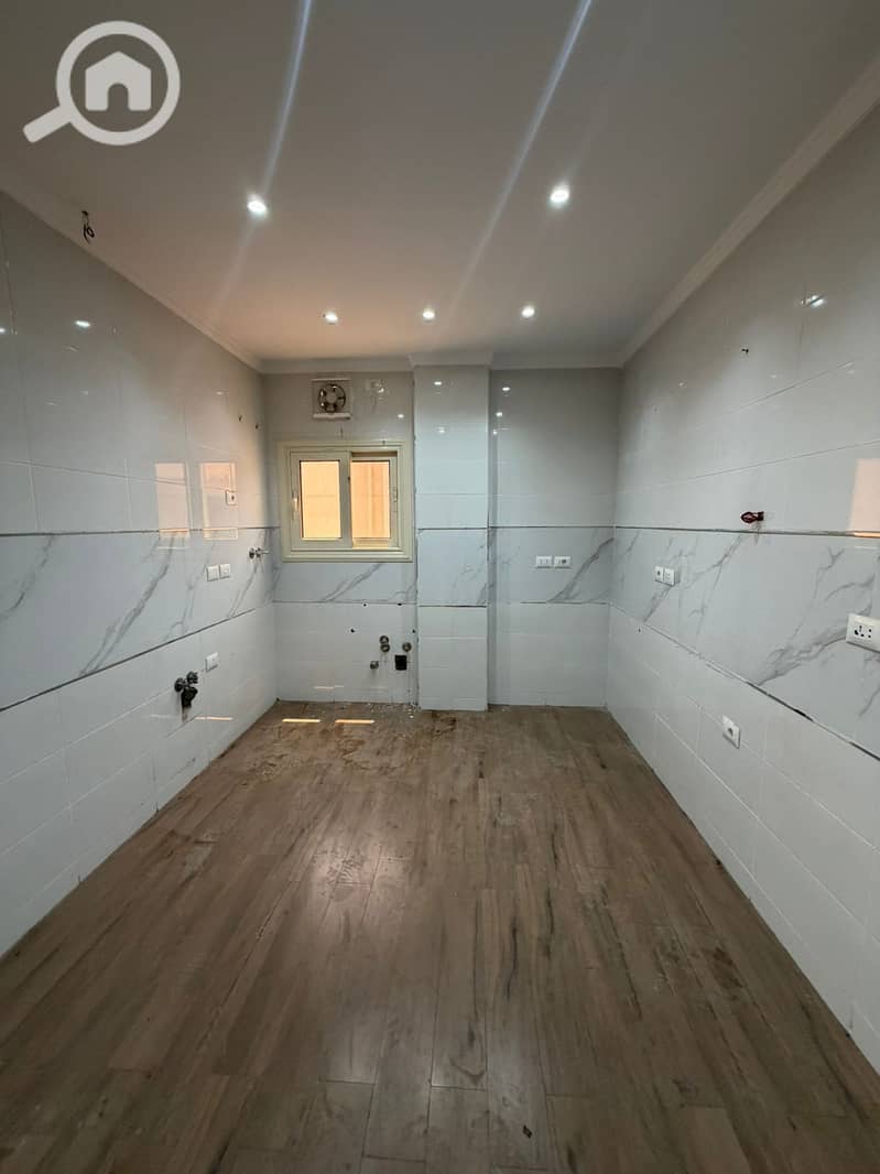 Apartment for rent, residential or administrative, in Al-Andalus, with a clear income from the nineties, in front of Gate 2 Mivida. – pohled 3