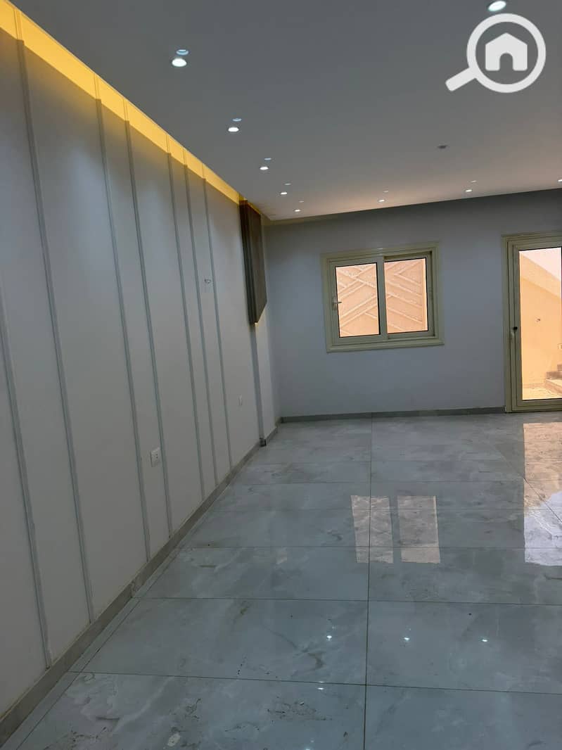 Apartment for rent, residential or administrative, in Al-Andalus, with a clear income from the nineties, in front of Gate 2 Mivida. – pohled 5