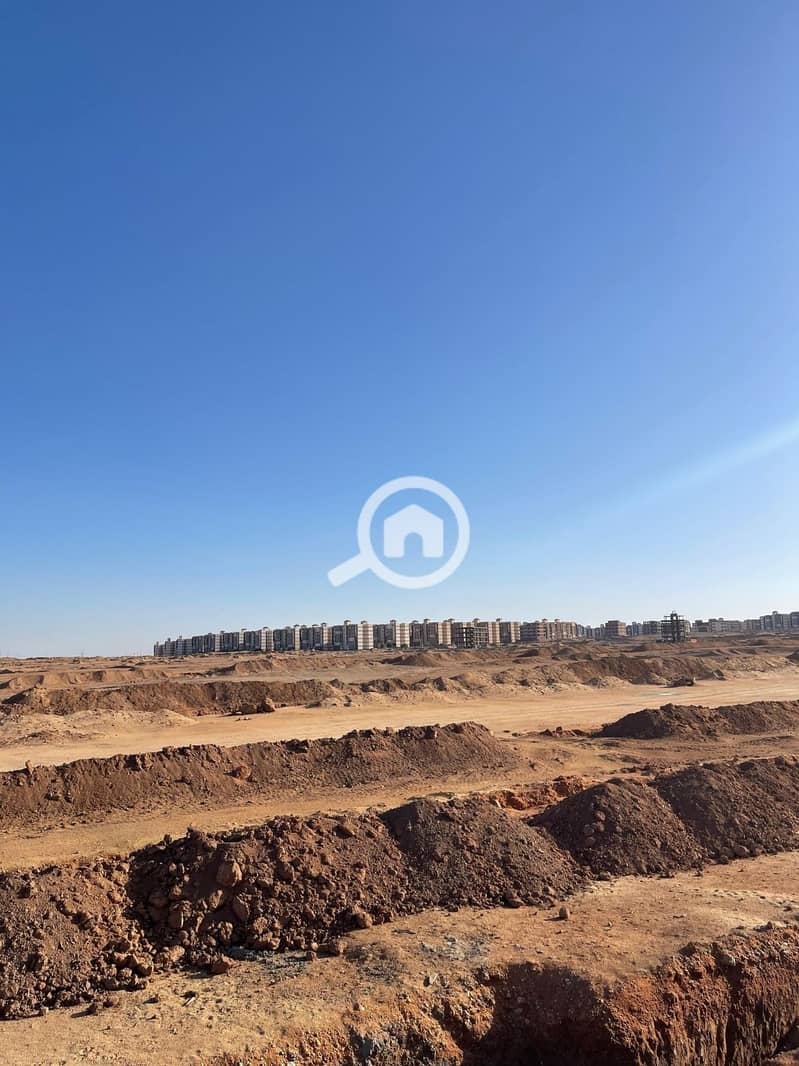 For sale: A prime 445m² plot in the northern part of the 7th District, offered at a highly attractive price. - Więcej