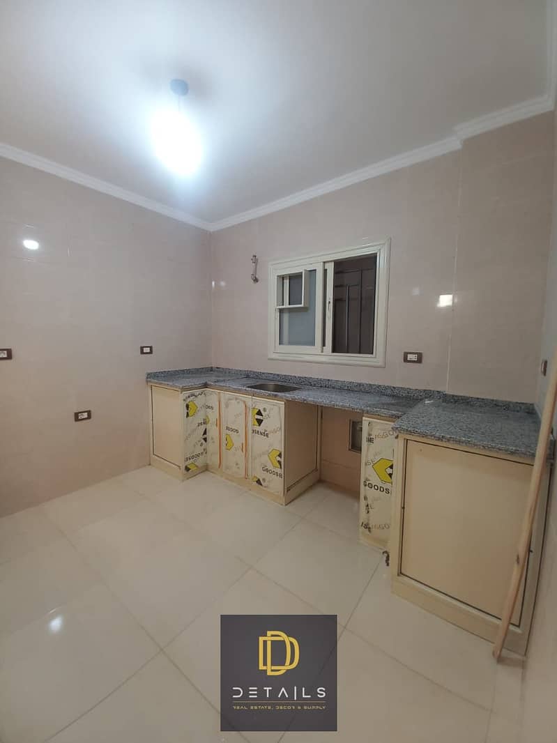 Brand-new unfurnished apartment for rent with Ultra Super Lux finishing, chandeliers, and a partial kitchen, in a prime location close to all services - Bild 3