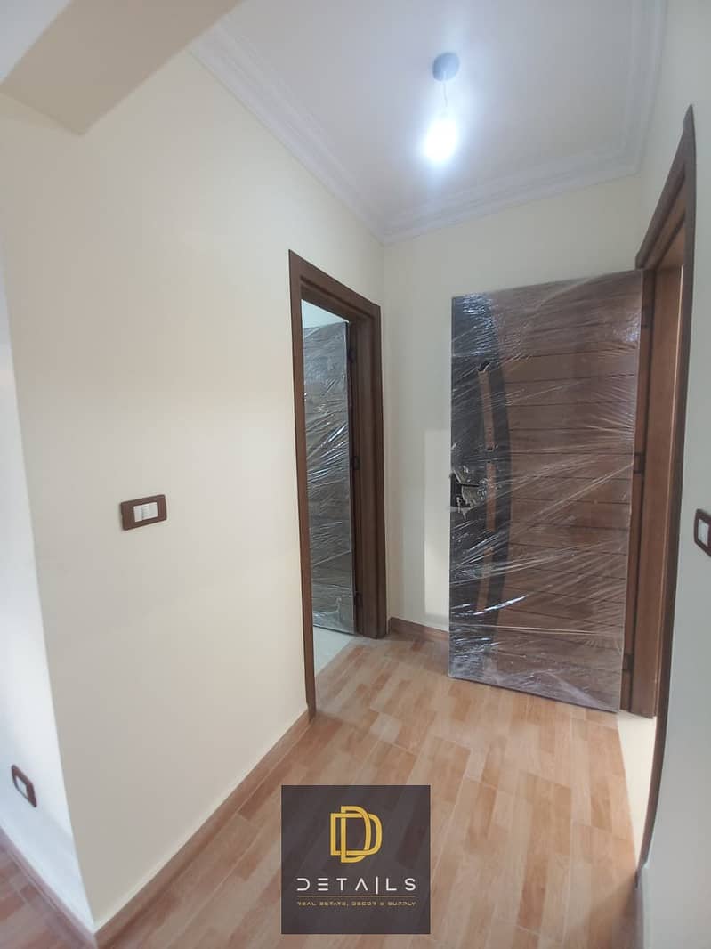 Brand-new unfurnished apartment for rent with Ultra Super Lux finishing, chandeliers, and a partial kitchen, in a prime location close to all services - Fler