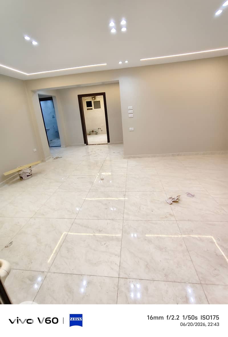 Apartment for sale in the distinguished neighborhood of Al-Ahyaa, a prime location with first finishing for initial occupancy. – pohled 6