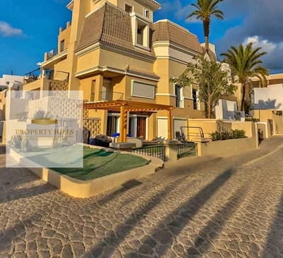4 Bedroom Villa for Sale in Mostakbal City, Cairo - 729991830_1554143879743542_2190763414834291287_n. jpg