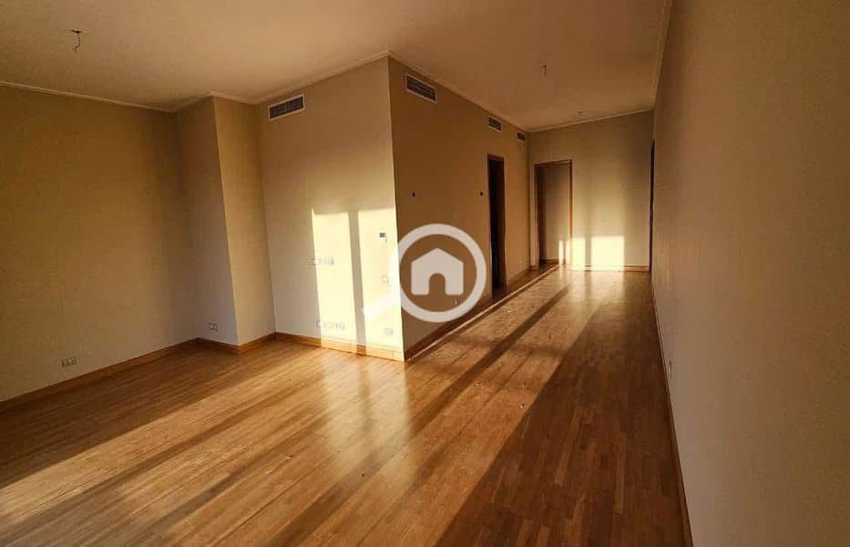 Ready to move finished apartment with Garden in Beverly Hills by Sodic - Widok 3