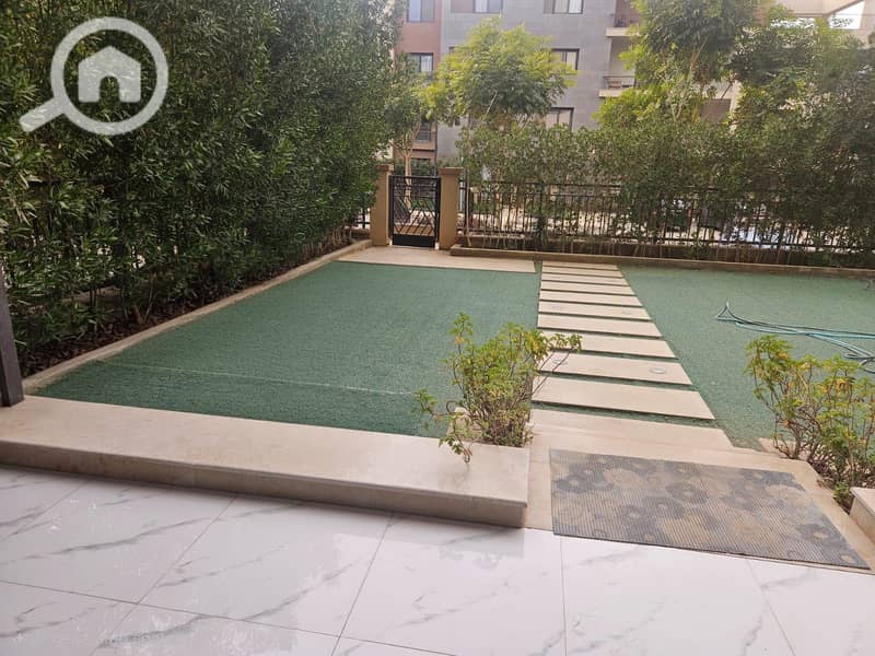 District 5 | Ground floor + Garden | Kitchen & AC's - Görünüm 2