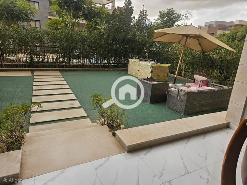 District 5 | Ground floor + Garden | Kitchen & AC's - Görünüm 4