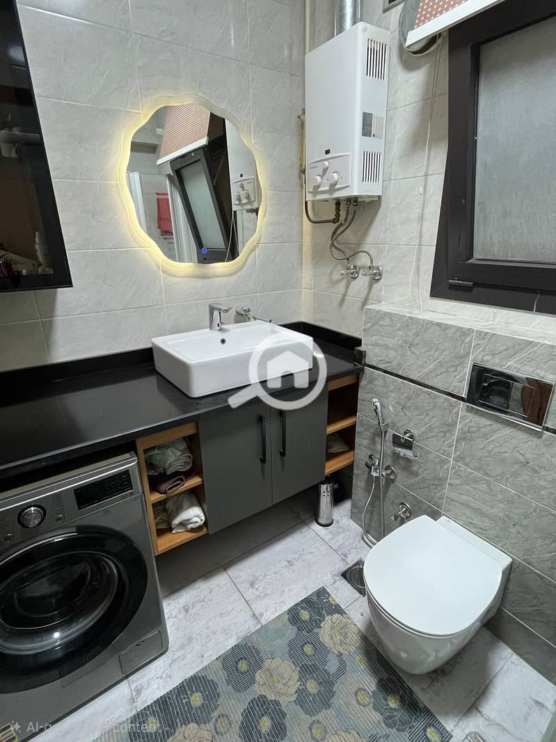 District 5 | Ground floor + Garden | Kitchen & AC's - Görünüm 6
