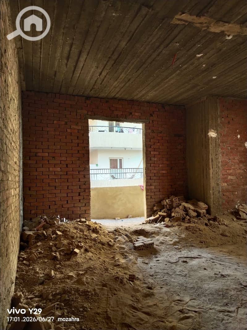 An excellent deal: A 170-square-meter apartment for sale in the Zahraa Nasr City residential area (privately built buildings). It is a corner unit fac – pohled 4