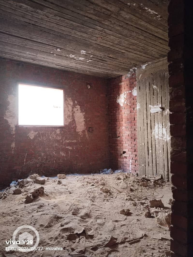 An excellent deal: A 170-square-meter apartment for sale in the Zahraa Nasr City residential area (privately built buildings). It is a corner unit fac – pohled 5