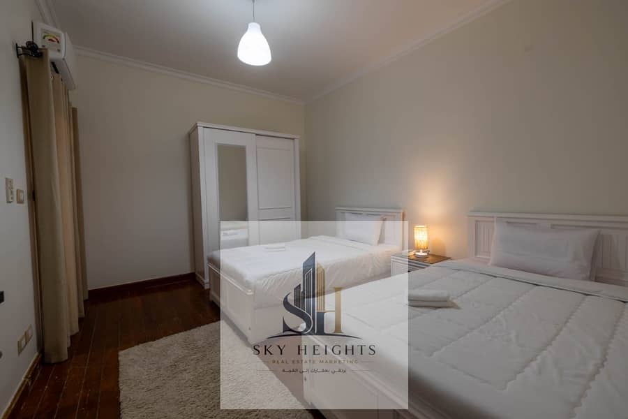 A villa with special finishes for furnished rent in Al Rehab City – pohled 3