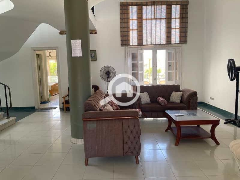 A very distinctive villa by the sea for rent directly from the owner in Diamond Beach Village, Al-Sahil, K90, second row to the sea with a clear view of the sea. It has 4 bedrooms, all air-conditioned, and 4 bathrooms. A large garden with all services. Details and prices in the description. - Ansicht 5