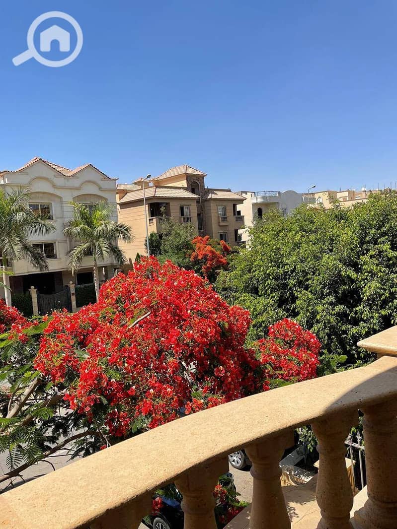 Apartment for sale in Al-Banasij, villas on the third floor in the roof with staircases. - Mehr