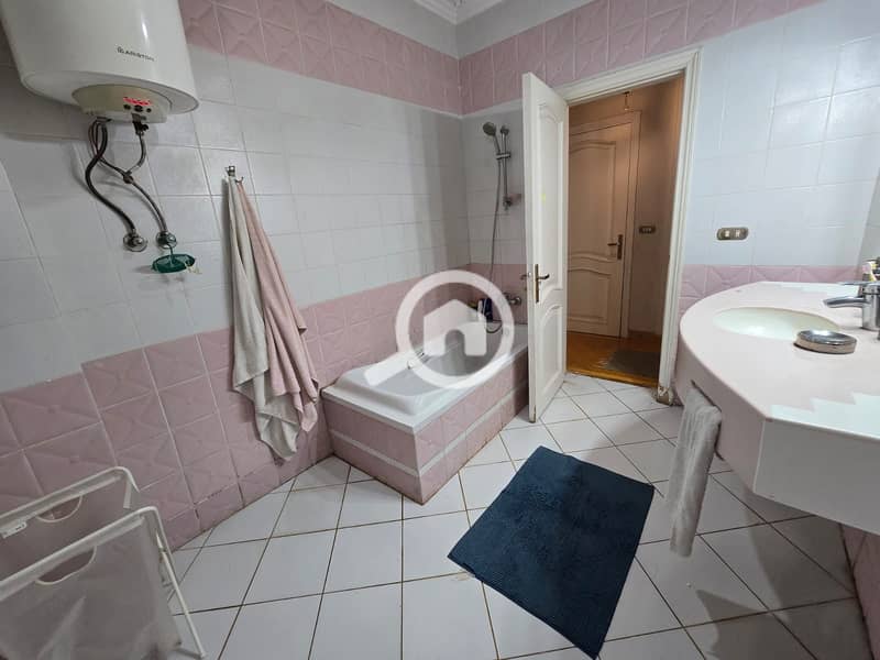 12 d3fd1edf-14fb-4d8f-8817-d78985f8ab22. jpg