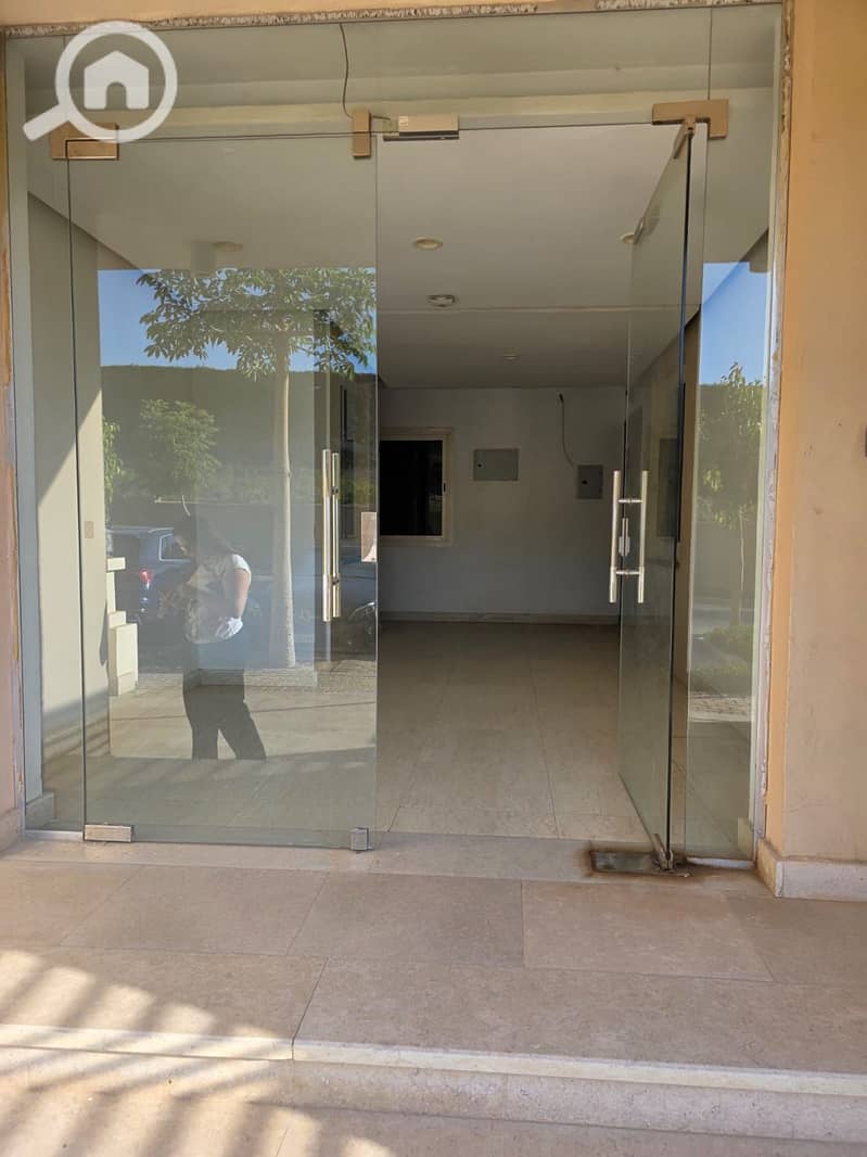 Ground Floor with garden Apartment for Rent in Taj City New cairo - Mehr