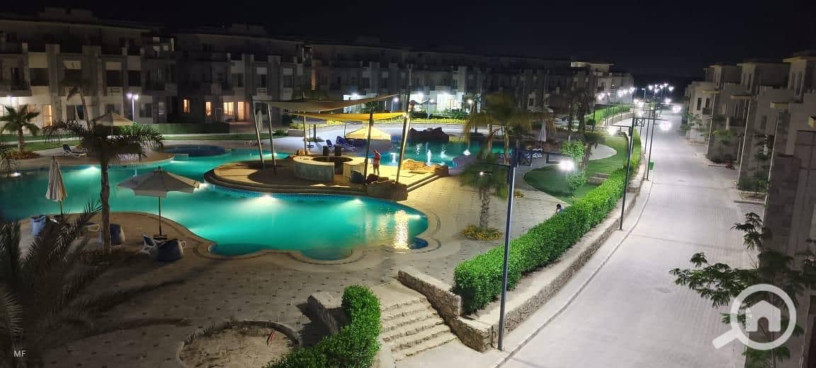 Receive immediately a ground floor chalet with a garden directly on the sea in Sidi Hanesh - Ansicht 6