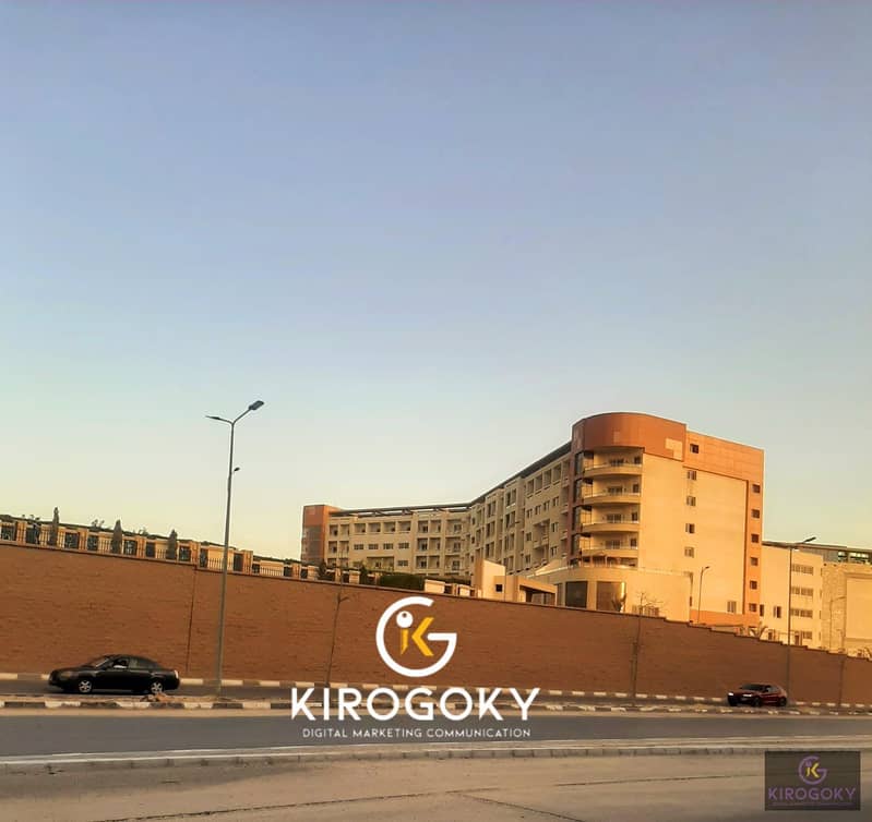 A wonderful apartment with a view of the hotel building, first row overlooking the villas in the Gardena City compound in Nasr City. – pohled 3