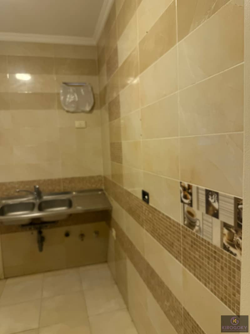 A fantastic apartment with a garden view in Gardenia City, Suez Road in Nasr City - Ansicht 5