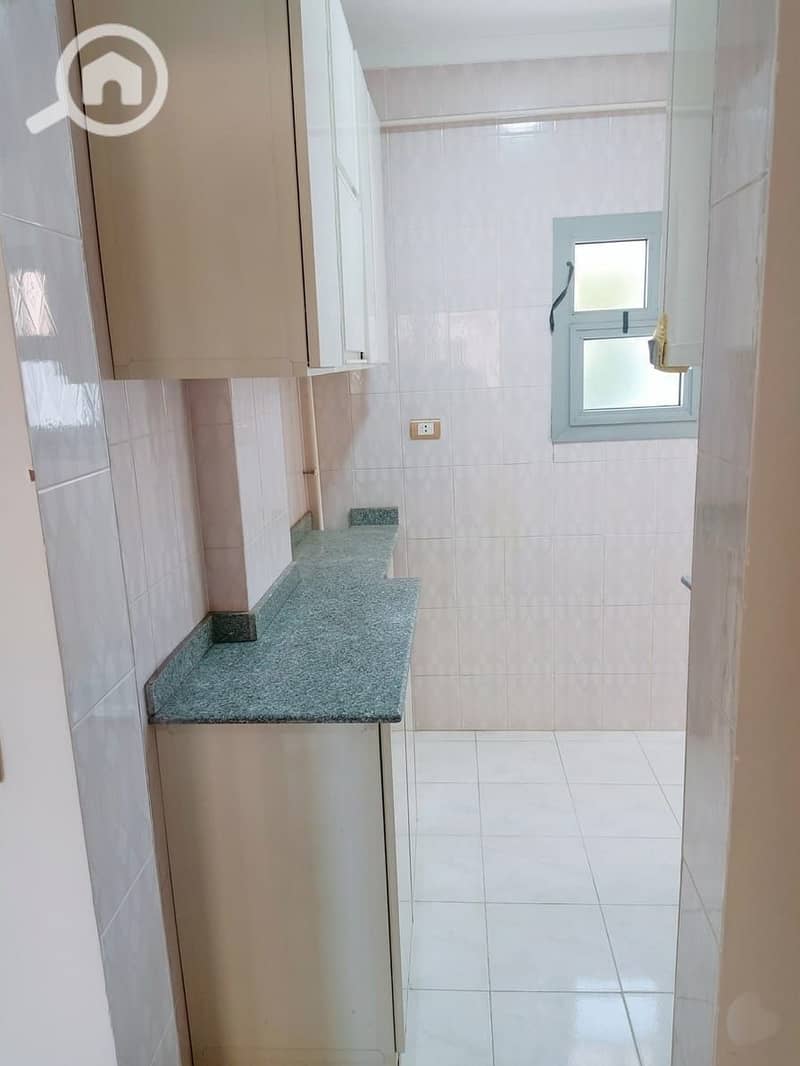 Apartment for sale in Sheikh Zayed District 11 block 3 - Więcej