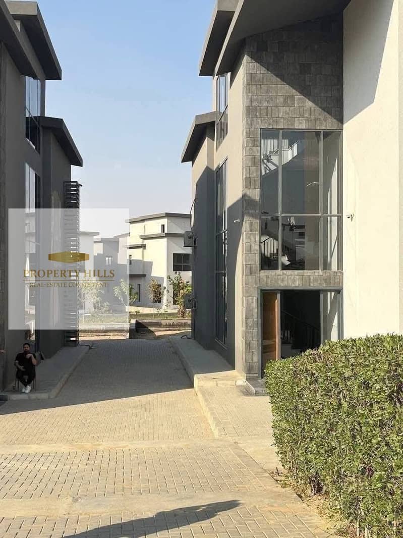 Villa ready for immediate delivery for sale, available for viewing in front of Al-Rehab in Creek Town, Al-Tajammu on the Suez Road. - Ansicht 6