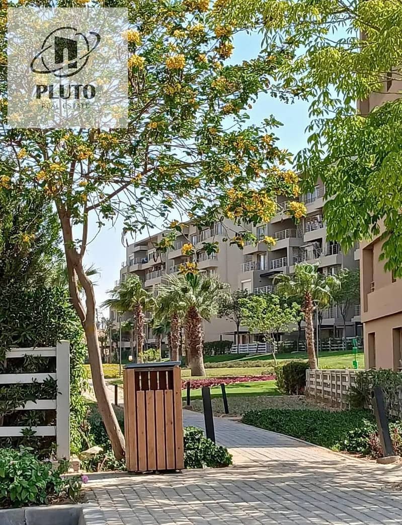 Apartment 151sqm under market price in Capital gardens palm hills ready to move now prime location - Aanzicht 3