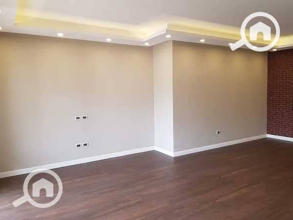 Semi-furnished apartment for rent in Courtyard Compound – pohled 5