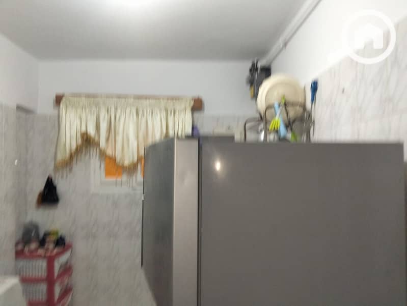 18 1000883777. jpg