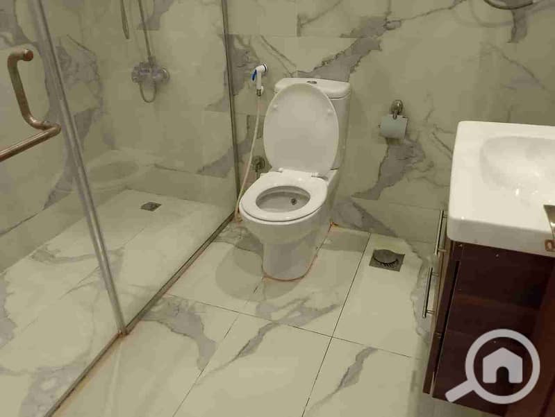 Furnished hotel apartment with hotel finishing for rent, first occupancy for upscale and distinguished living. - Więcej