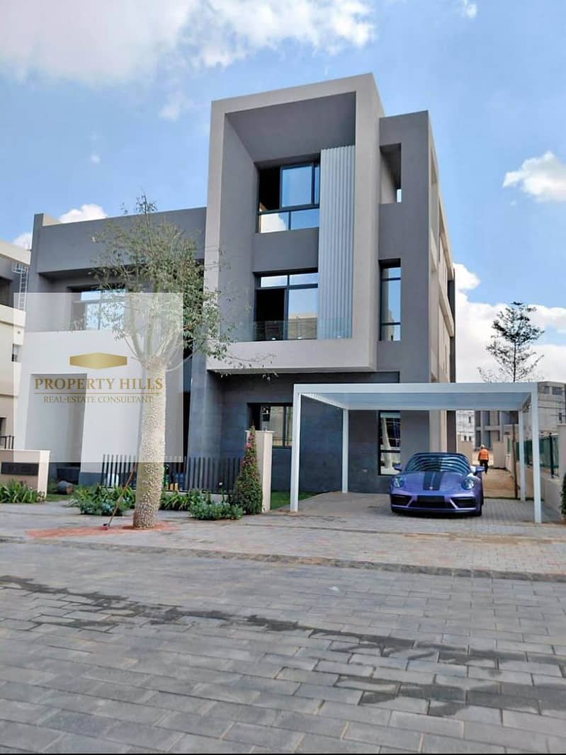 The last finished townhouse ready for inspection daily in Saada Compound, in the best location inside the compound. – další