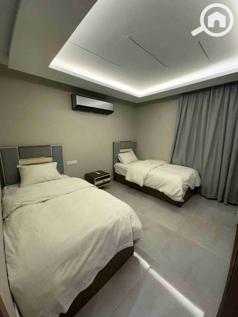 For rent, first occupancy, furnished hotel apartment with hotel finishing near Safir Hotel in the square. The space is for upscale and distinctive living in Dokki. - Więcej