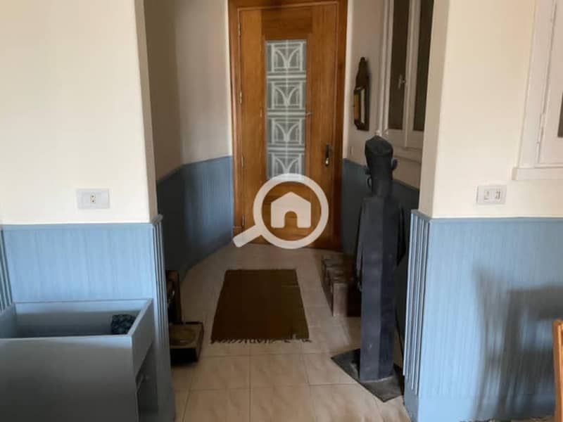 Office for rent in Bab El Louk - Al-Falaki Square, large room, large reception, kitchen, bathroom, terrace, super lux - Altro