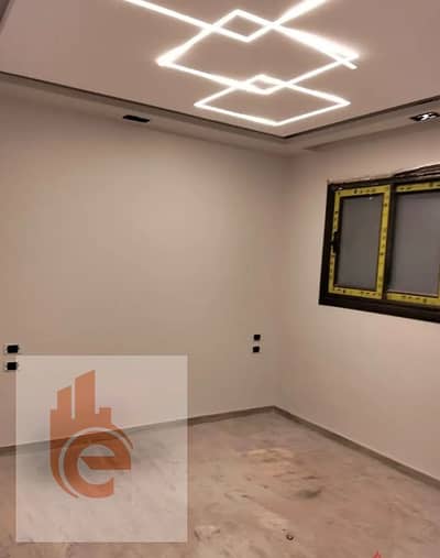 شقة 3 غرف نوم للايجار في سموحة، الإسكندرية - 566556. png