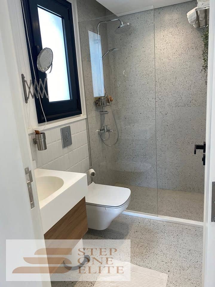 8 468309471_917633386616863_4228874229043135200_n. jpg