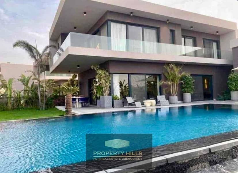 A villa ready for delivery in a few months, with a huge area of 643m and a private swimming pool in Swan Lake - Hassan Allam in Sheikh Zayed on 26th Axis directly next to First Heights, Rim Residence, and Joya, and across from Richmont and Samaa Zayed. - Widok 4