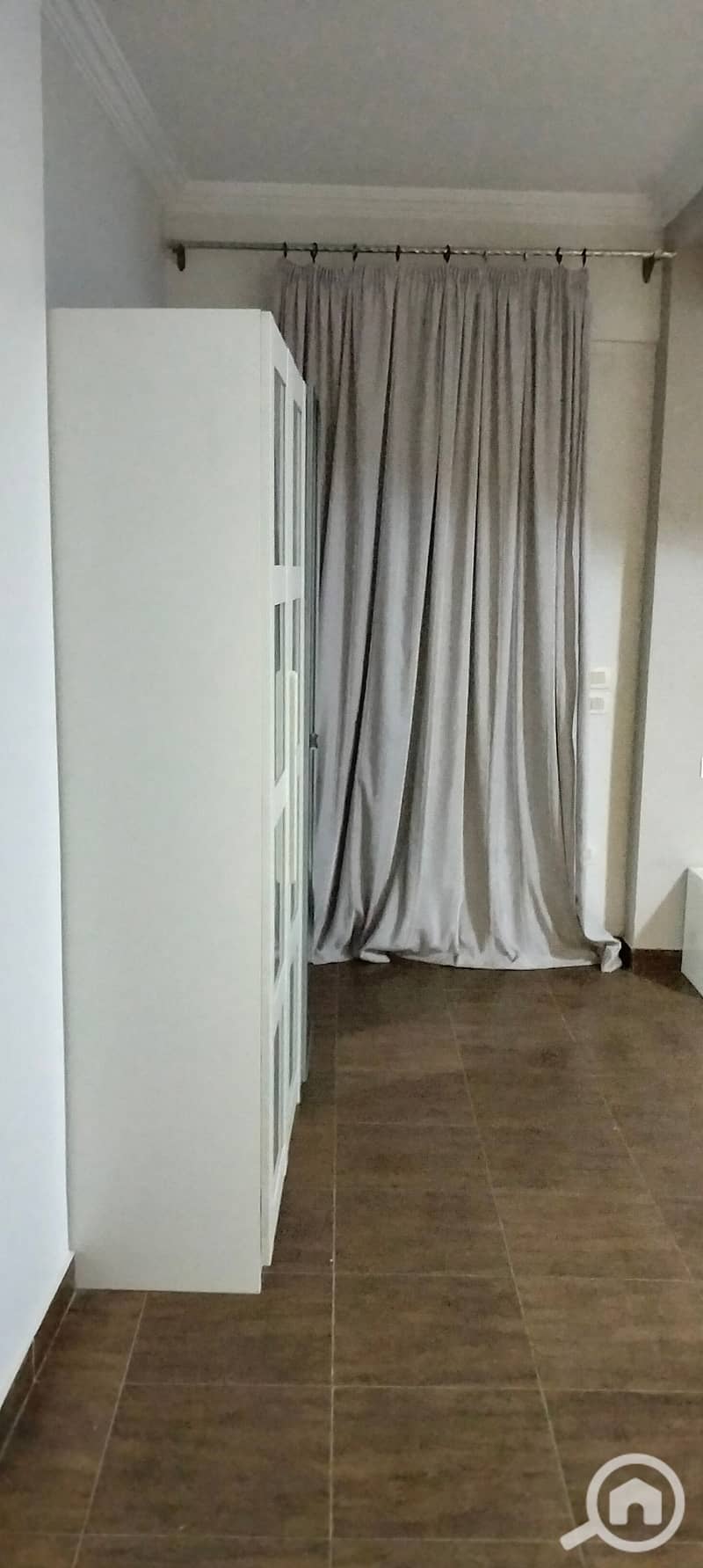 Furnished apartment for rent in 6th of October, First Neighborhood. Steps to the bus station, El-Hosary, and the university. Steps to Mall of Egypt, a third of an hour to Hyper One and Zayed. - Ansicht 5