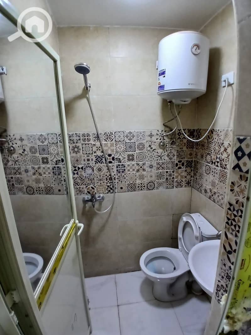 4 69143. jpg