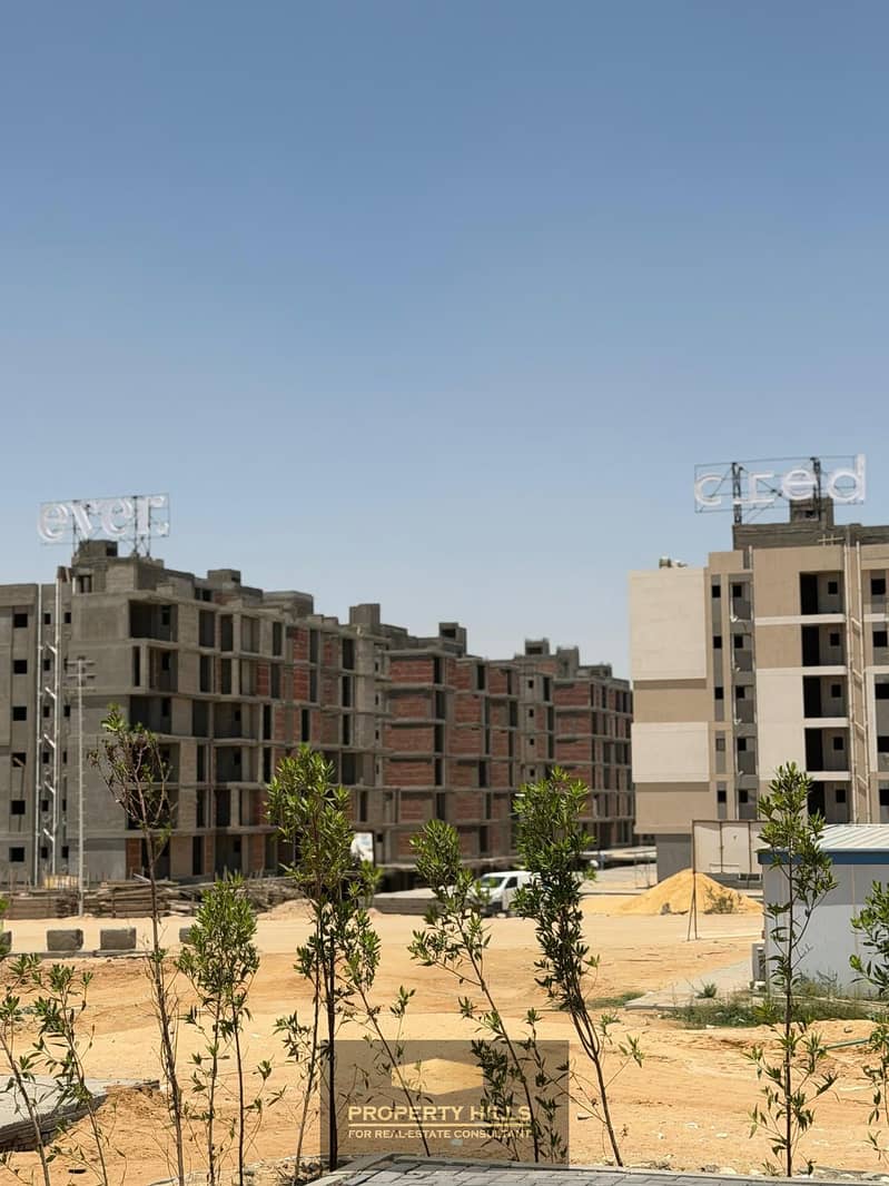 A luxurious finishing apartment ready for delivery in the Everwest compound in a prime location in October, surrounded by the Arab Mall. - Widok 2