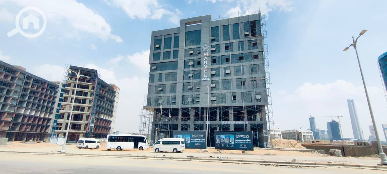 Your store is an immediate pickup in the first row on the axis of hope, with an area of 48 square meters, 10% down payment, and installments over 7 years. The management and operation company is MRB, which means your investment is guaranteed in a strong location, a ready mall, and built. - Ansicht 5