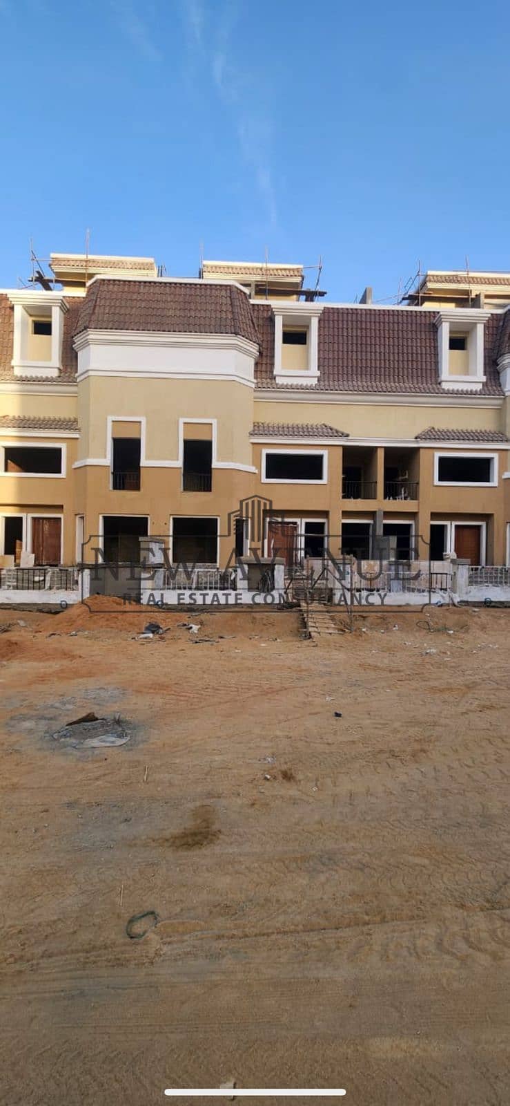 S Villa for sale in Sarai S2, 260 sqm with 140 sqm garden, villa view, ready for delivery, 4 bedrooms and remaining installments till 2029. - Mehr