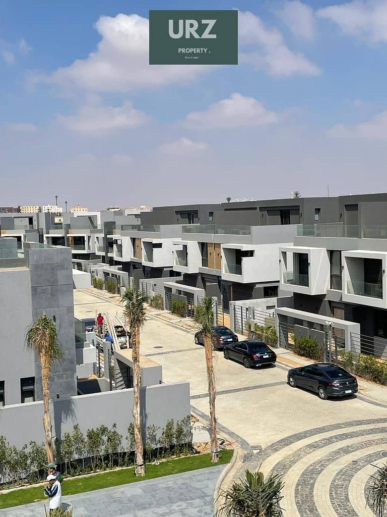 Luxurious 3-bedroom apartment for a limited period with an open view of Pool Lavista Sixth Settlement - Widok 3