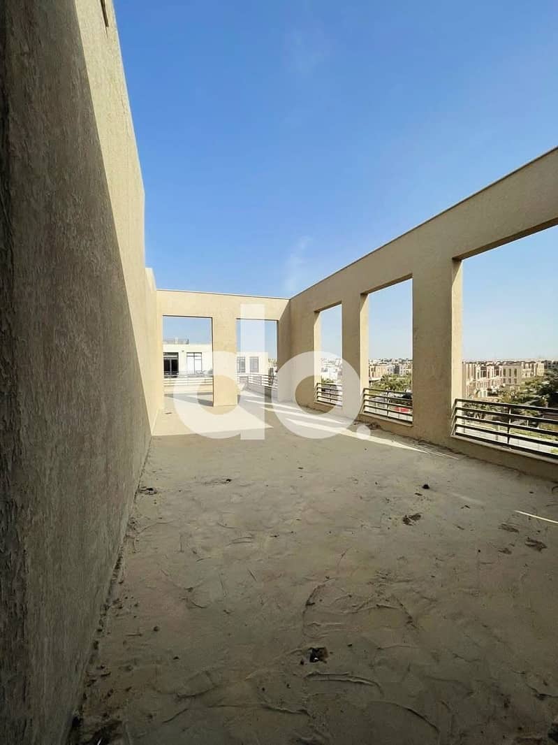 2 2e390c21-f2b9-49b3-b46e-d8525065a583. jpg