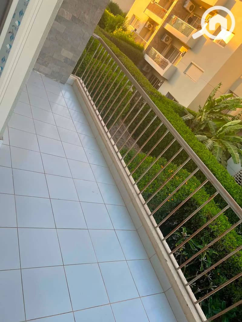 Zayed    Location: The Address Compound – Sheikh Zayed  Area: 112 meters  Floor: First + Elevator – pohled 2