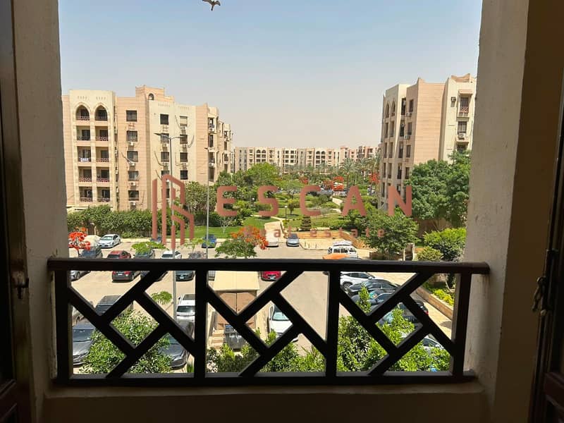 A unique opportunity to own an apartment in one of the best phases of Al Rehab, prime location with a garden view. - Widok 2