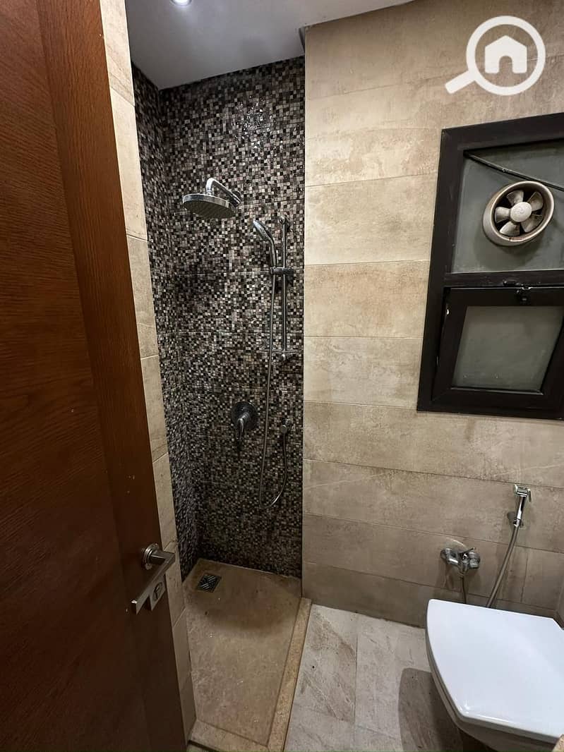 Apartment for rent at an incredible price, 209 sq m, lowest price per meter, Beverly Hills Courtyard Compound, Sheikh Zayed – další