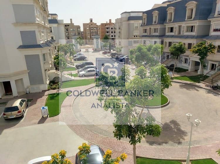 under market price,ivilla garden prime location next to a corner overlooking the pool 3 three bedroom for sale mv executive - Mehr