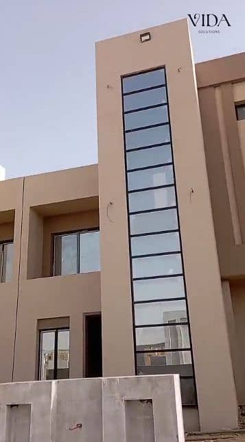 290 sqm Twin House for Sale in The Yard New Zayed Compound at a Price Below the Developer's Price - Widok 2