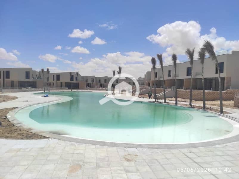 Luxury Ready to Move Fully Finished Villa First Row on the Sea for Sale in Ras El Hekma - Widok 4